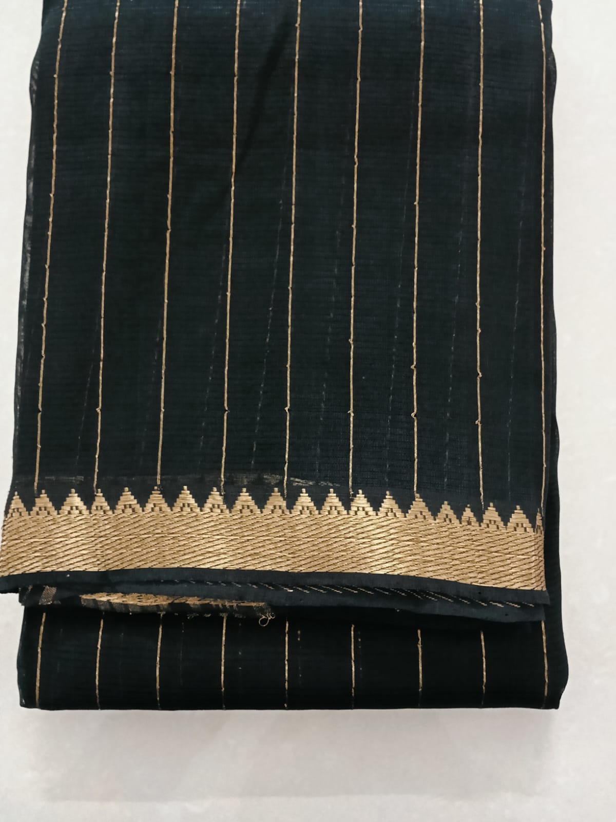 Black Checked Gold Zari Saree - Image 4