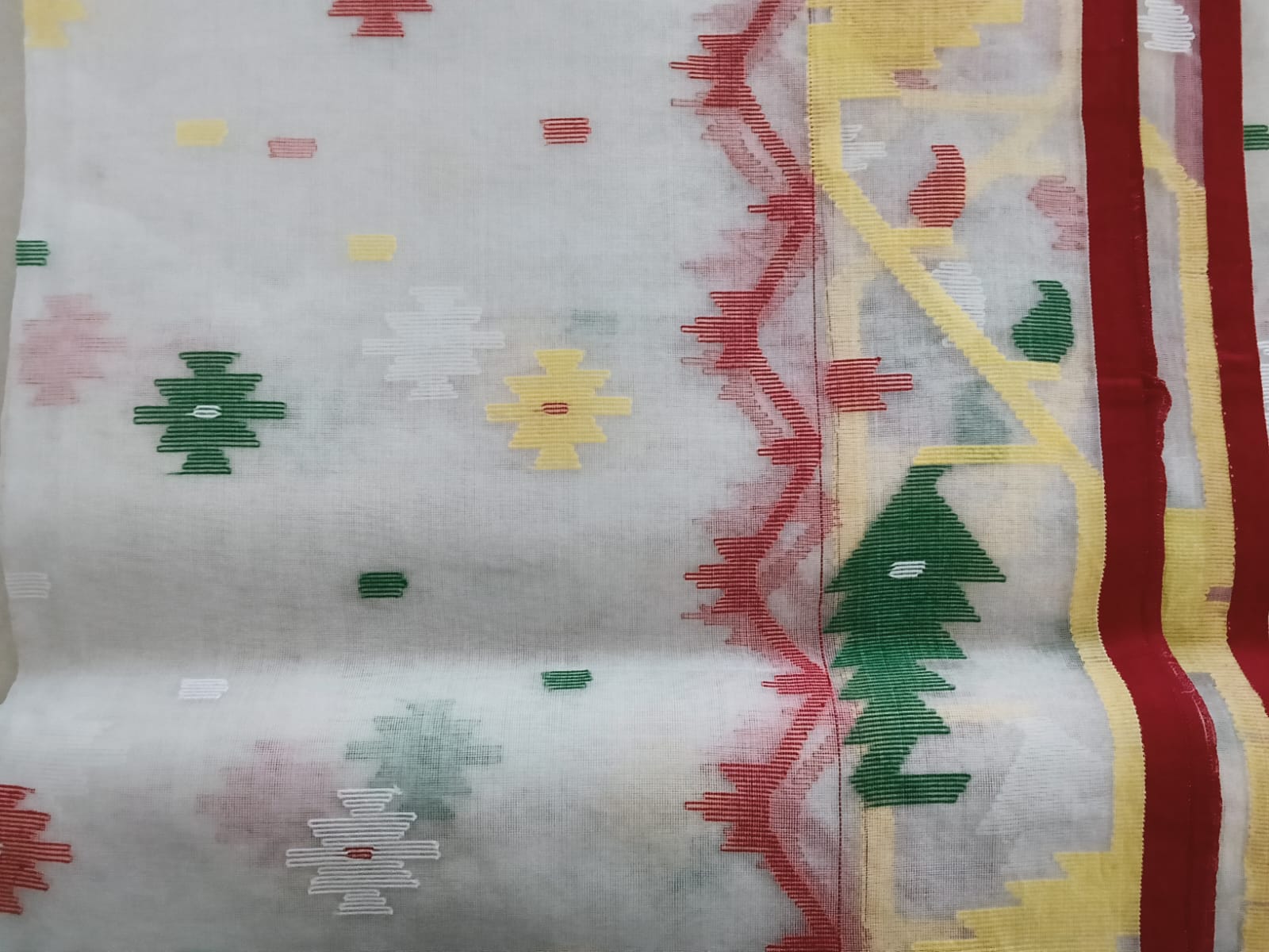 Cotton jamdani with Red& White Color Geometric Pattern Saree - Image 3