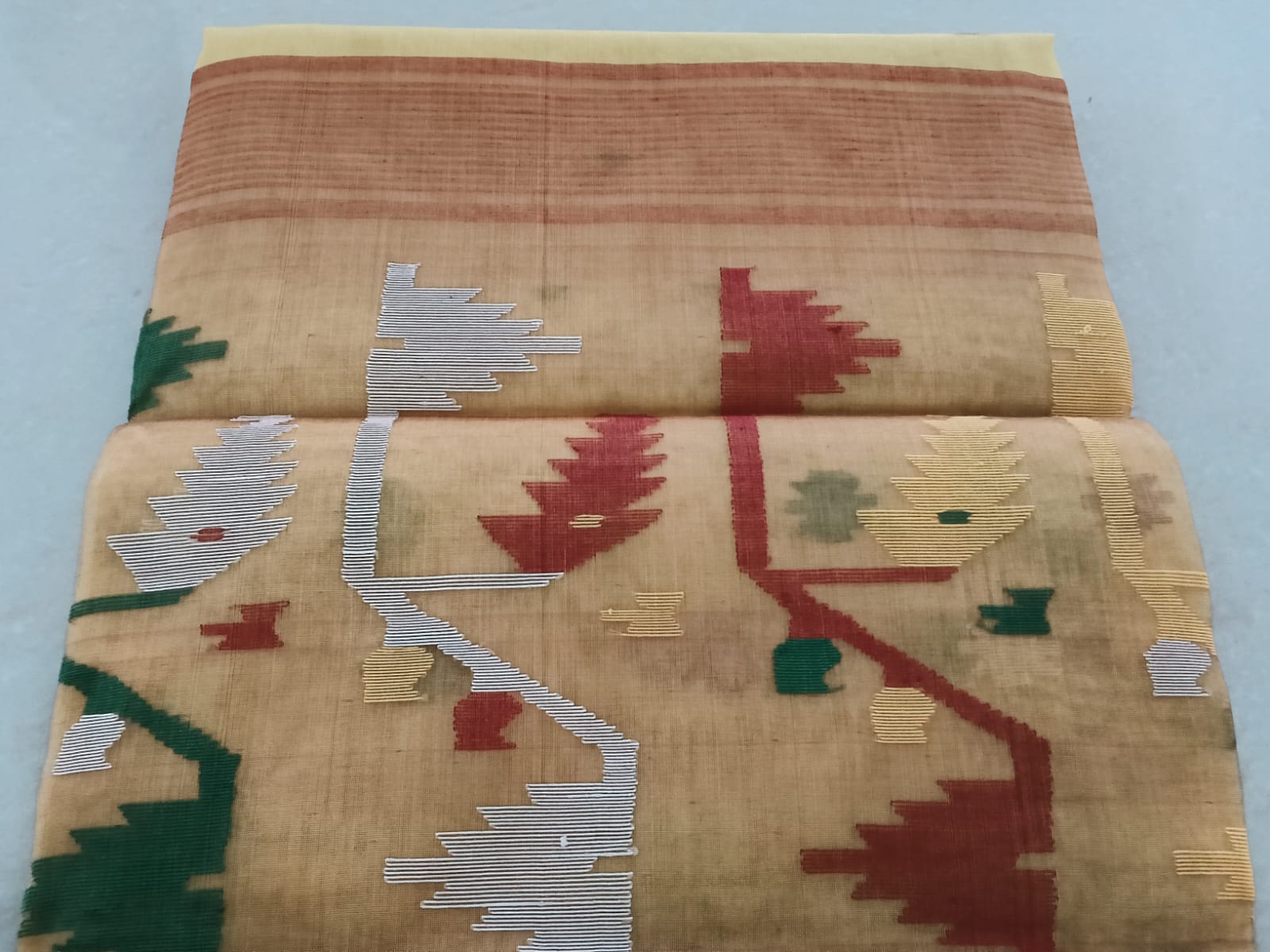 Cotton Jamdani Saree with Yellow Color Geometric Pattern - Image 3