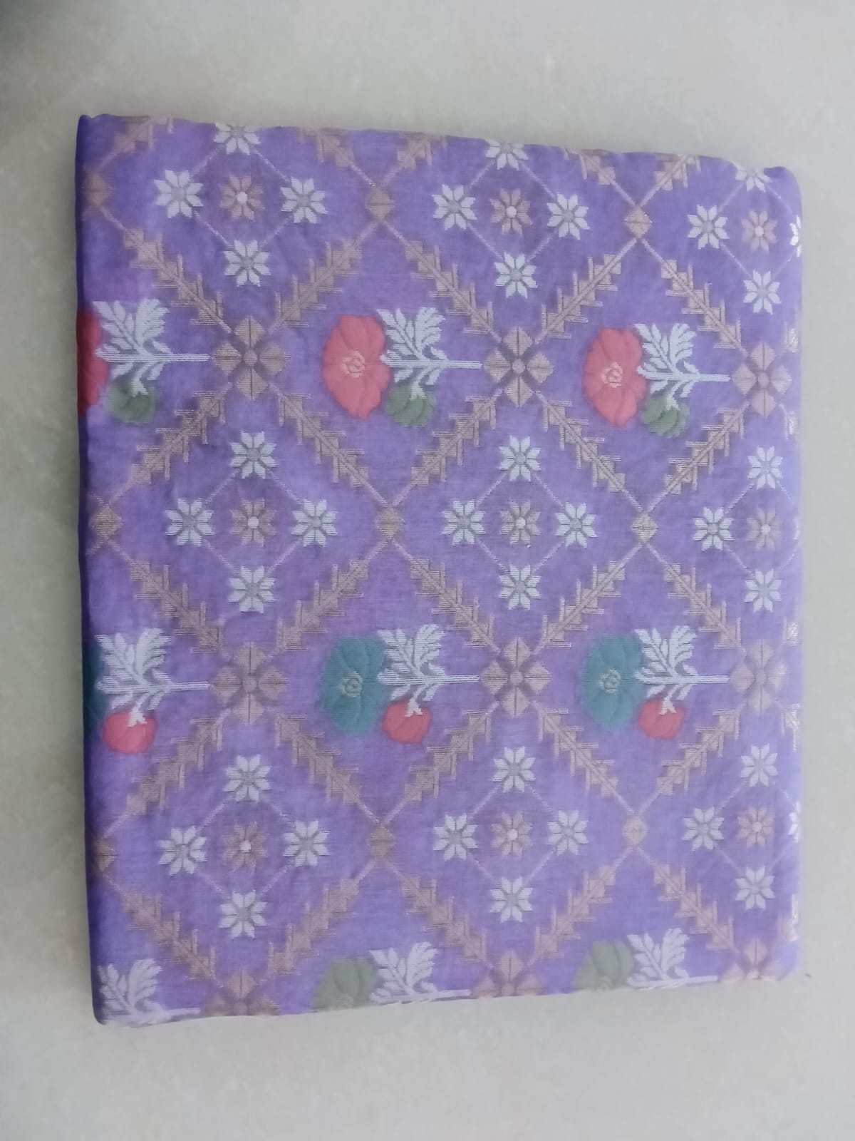 Lavender Purple Floral Jacquard-Style Saree - Image 3