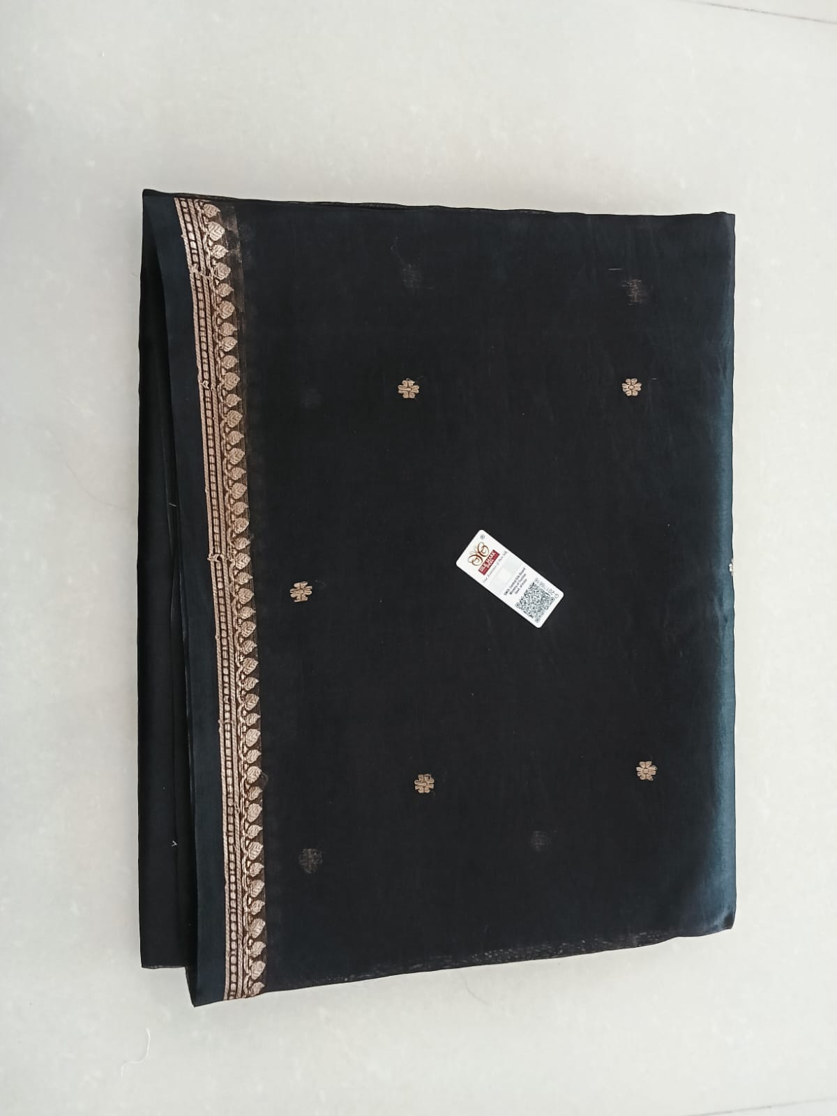 Kora Banarasi Saree - Image 4