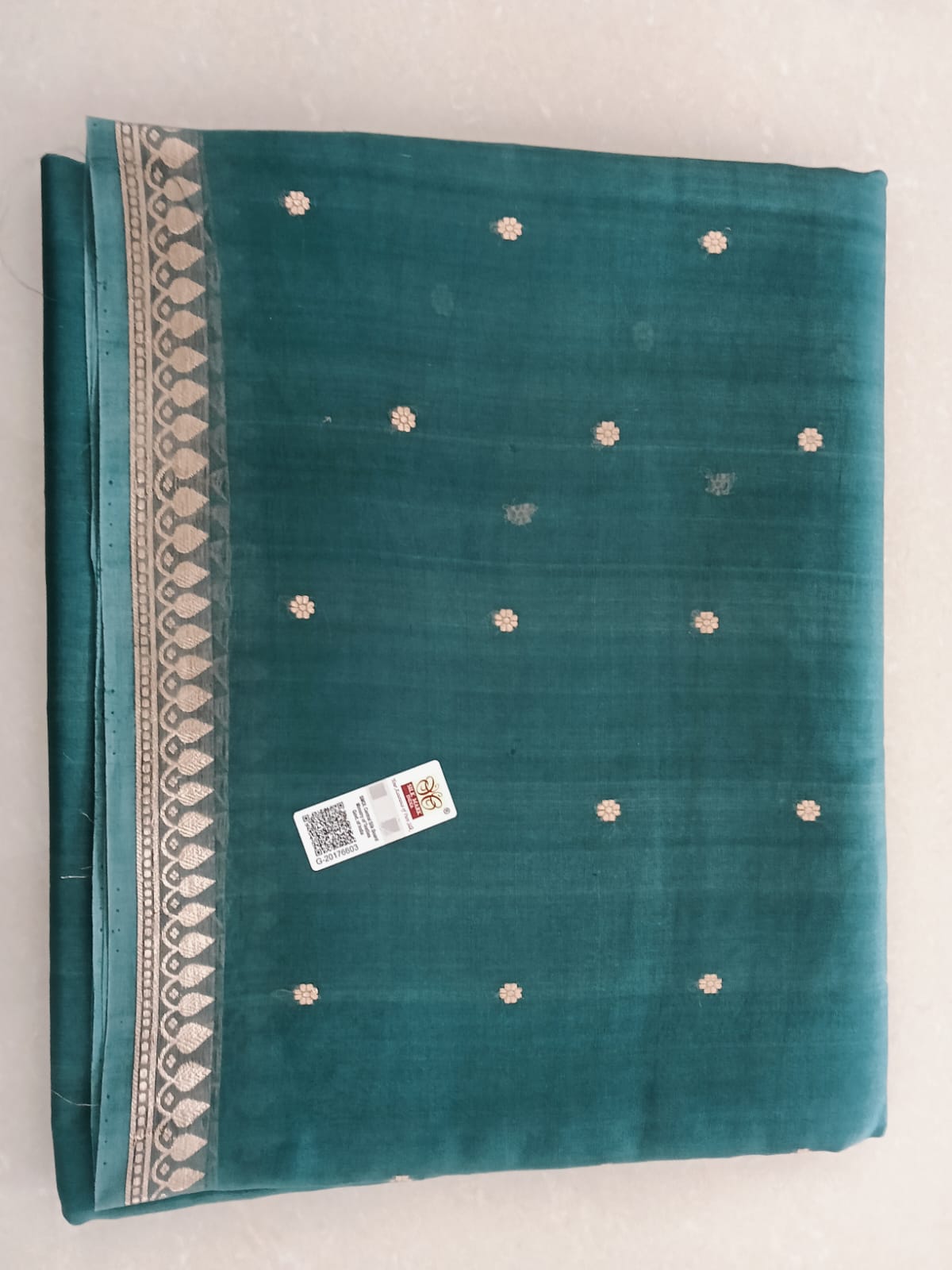 Kora Banarasi Saree - Image 5